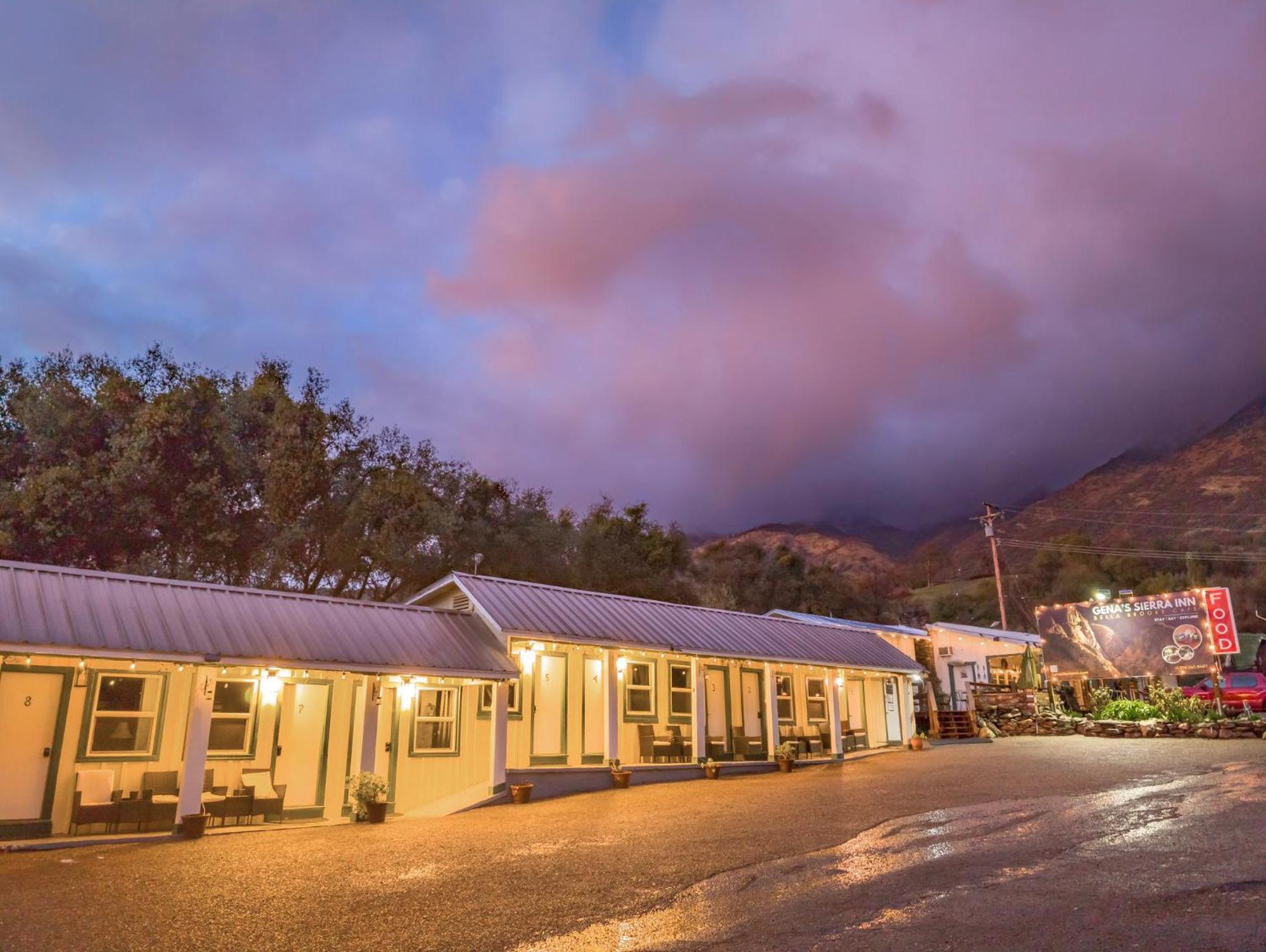 Genas'S Sierra Inn & Restaurant Dunlap Kültér fotó
